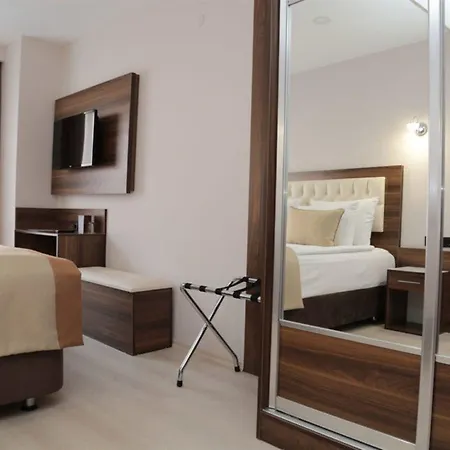 Paris Prestige 3*