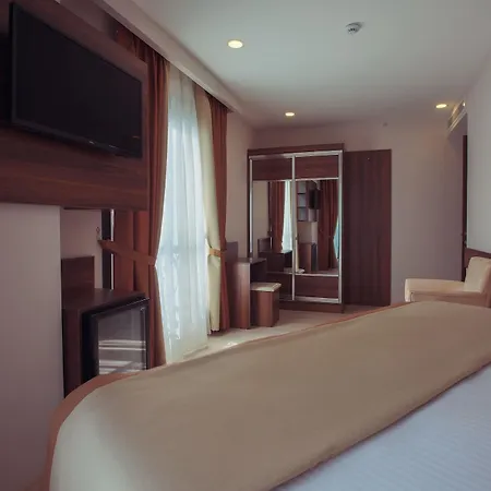Hotel Paris Prestige 3*