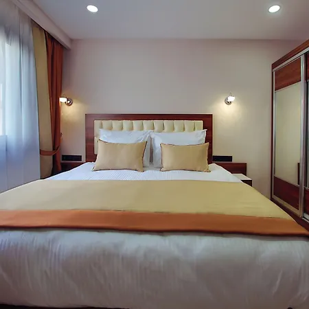 Paris Prestige Hotel