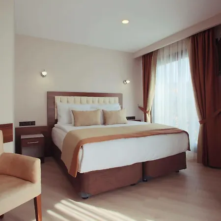 Paris Prestige Hotel 3*