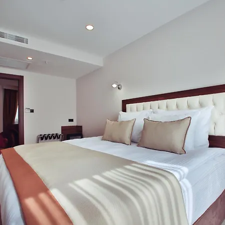 Paris Prestige Hotel