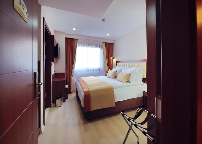 Paris Prestige Hotel 3*