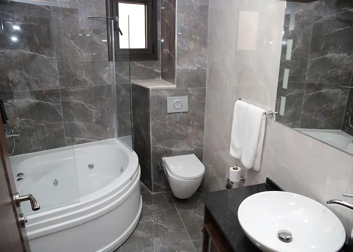 Paris Prestige Esmirna